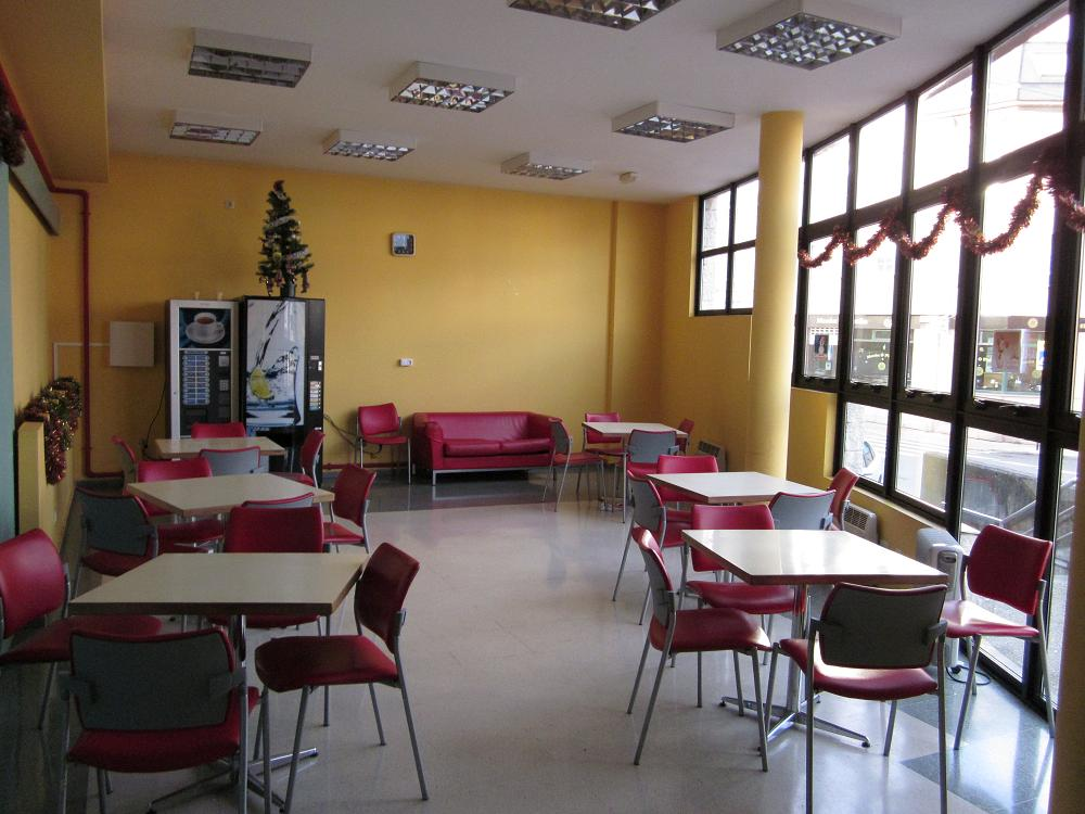 Sala de xogos e lectura de prensa