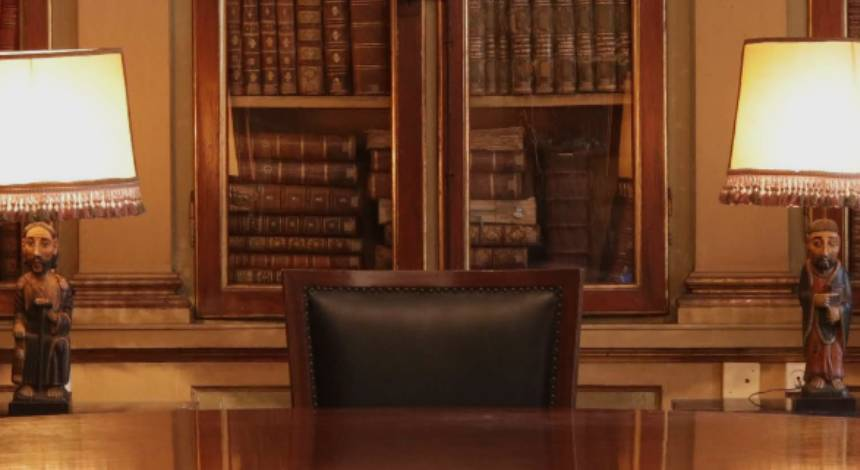 Biblioteca de Cásaa Consulado