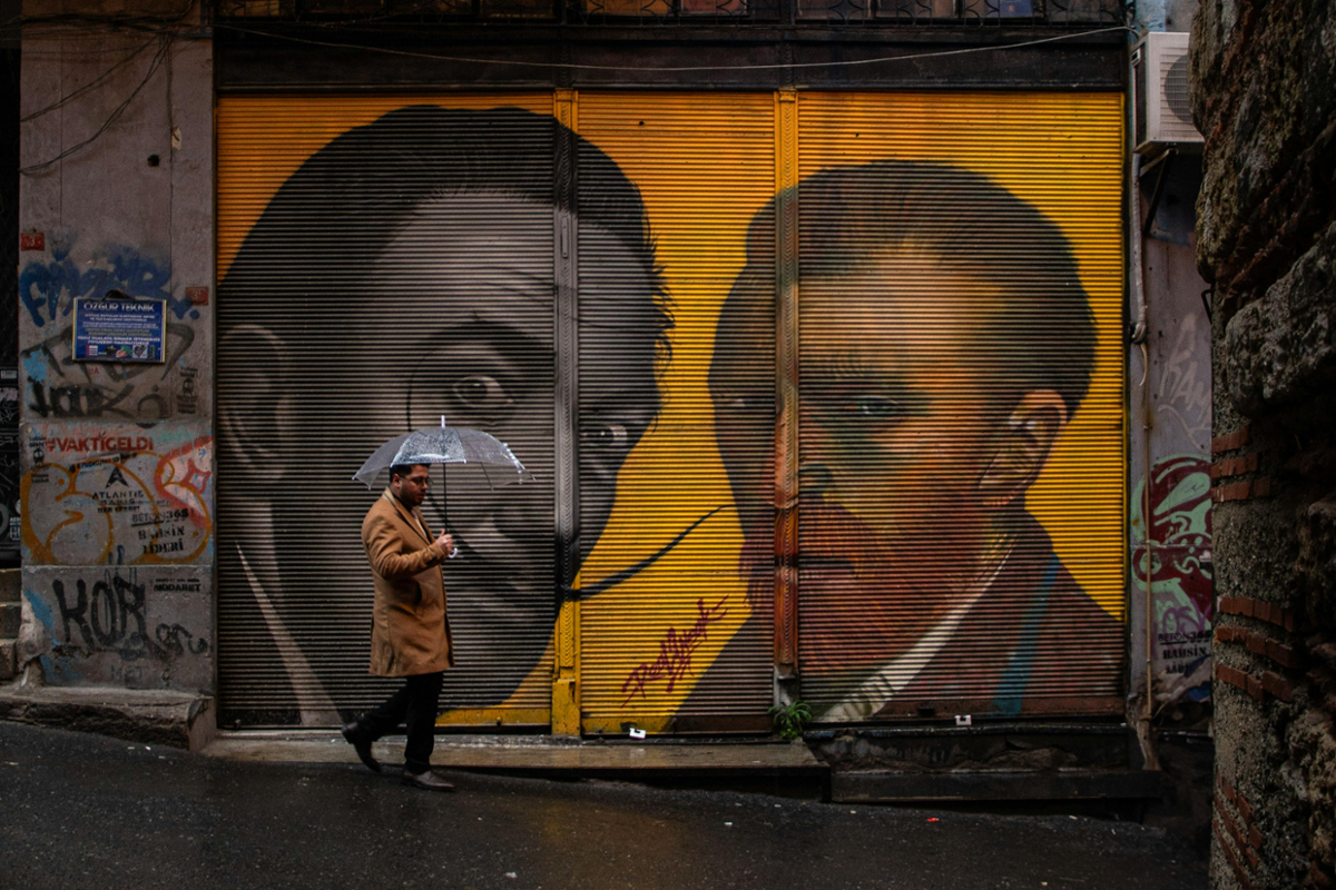 rte Rueiro En Istambul Con Van Gogh E Dalí