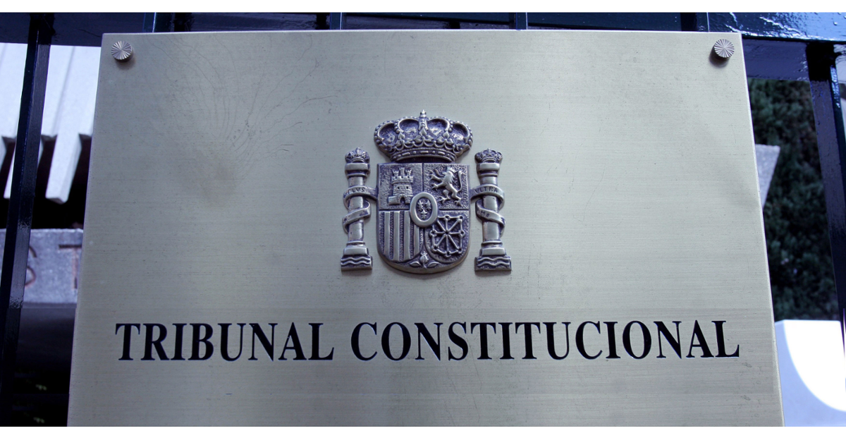 Cartel con el texto Tribunal Constitucional.