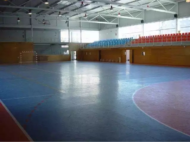FOTO POLIDEPORTIVO SAN FRANCISCO JAVIER - PISTA 