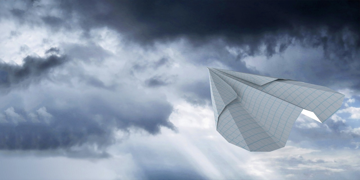 Avión de papel.