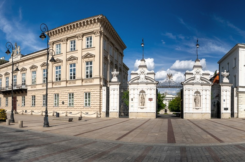 Entrada da Universidade de Varsovia.
