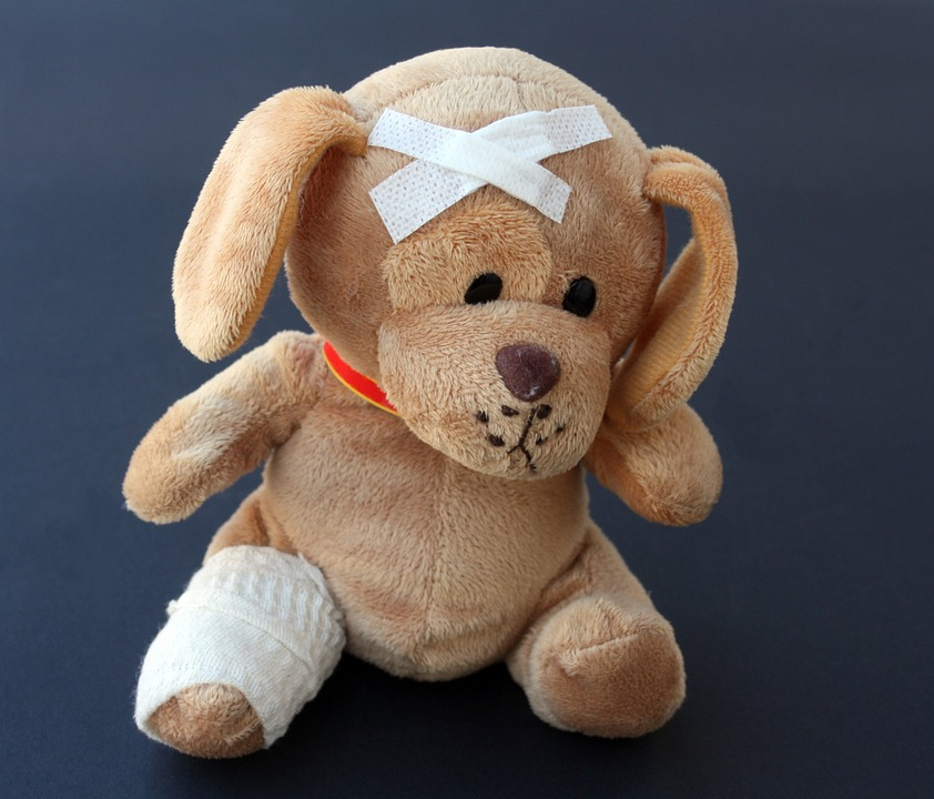 ouso de peluche con vendaxes