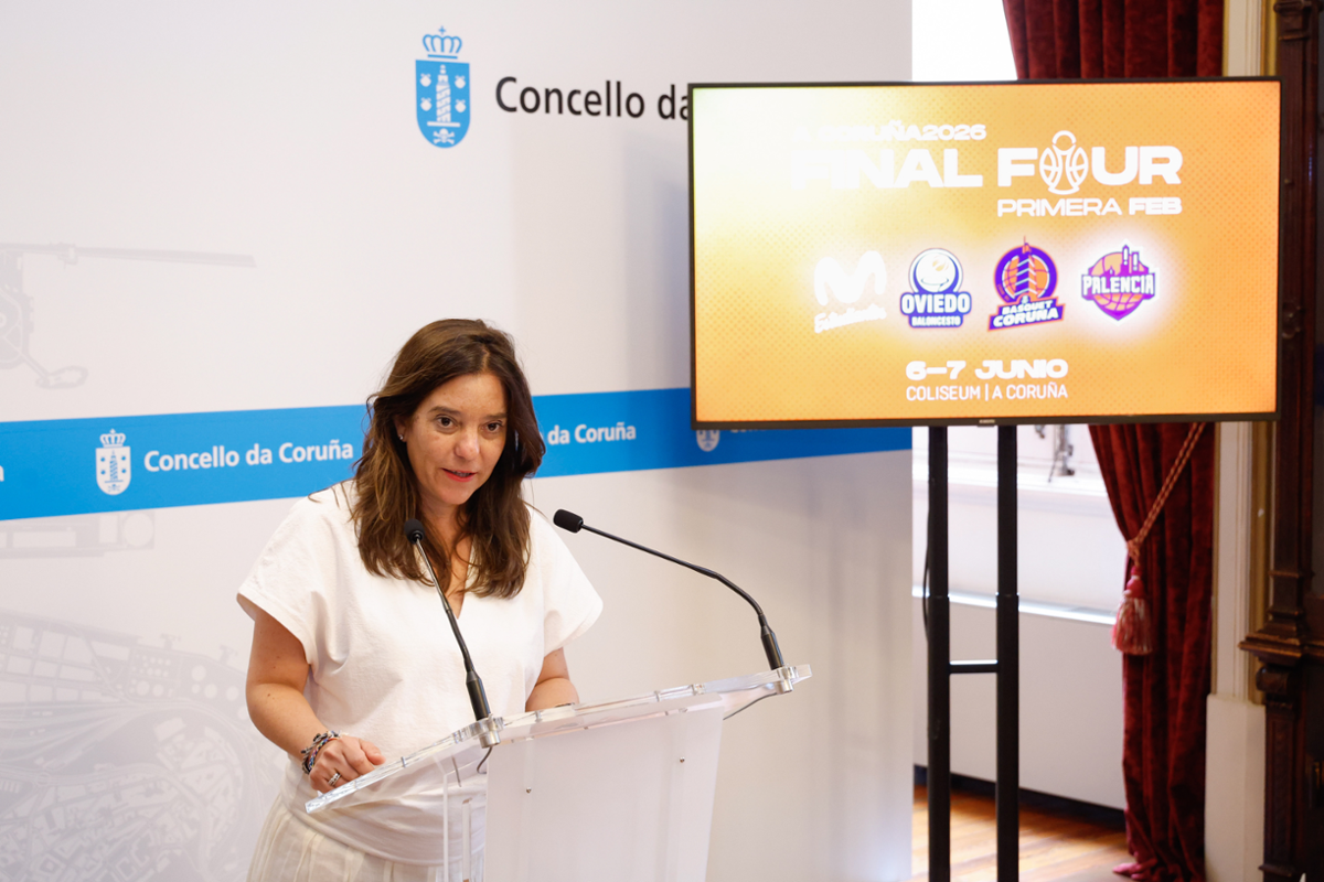 A alcaldesa, Inés Rey, na presentación da Final Four. 