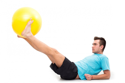 Persoa practicando pilates